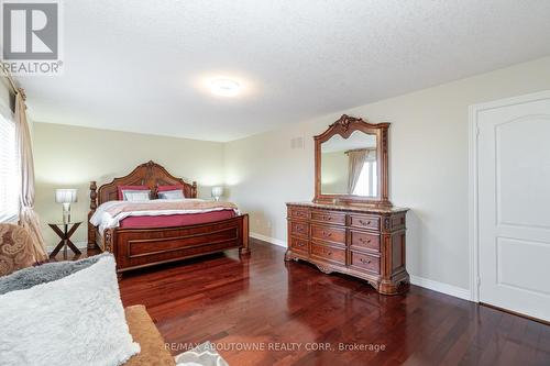 2343 Darlington Tr, Oakville, ON - Indoor Photo Showing Bedroom