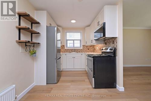 10 - 65 First Street S, Orangeville, ON - Indoor Photo Showing Kitchen
