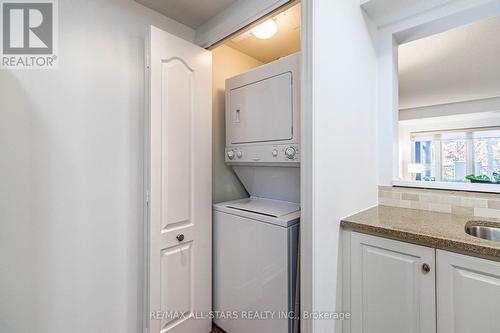 Th121 - 5418 Yonge Street, Toronto, ON - Indoor Photo Showing Laundry Room