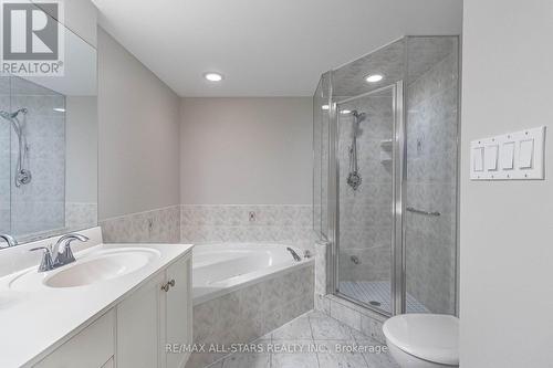 Th121 - 5418 Yonge Street, Toronto, ON - Indoor Photo Showing Bathroom
