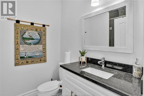 99 Kingsbridge Drive, Amherstburg, ON - Indoor Photo Showing Bathroom