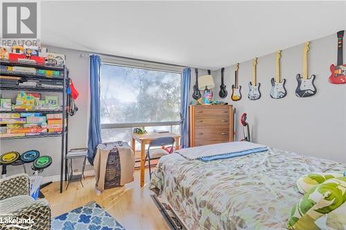 293 Matchedash Street N, Orillia, ON - Indoor Photo Showing Bedroom