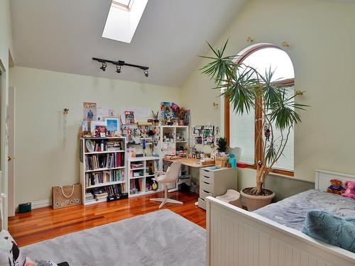 Chambre Ã Â coucher - 243 Rue Antoine-Villeray, Beaconsfield, QC - Indoor Photo Showing Bedroom