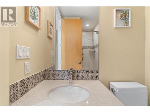 326 Mara Lake Lane Unit# 701, Sicamous, BC - Indoor Photo Showing Bathroom