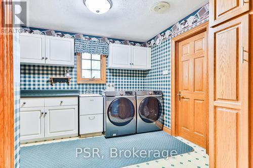49 Melody Dr, Norfolk, ON - Indoor Photo Showing Laundry Room
