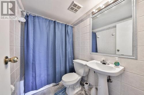 #823 -75 Weldrick Rd E, Richmond Hill, ON - Indoor Photo Showing Bathroom