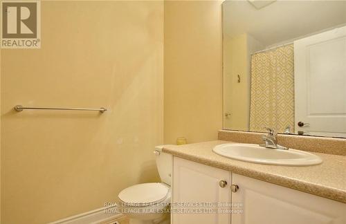 #13 -120 Bronte Rd, Oakville, ON - Indoor Photo Showing Bathroom