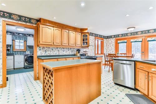 49 Melody Drive, Delhi, ON - Indoor Photo Showing Kitchen