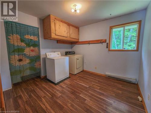 7 Lakeside Place, Sauble Beach, ON - Indoor Photo Showing Laundry Room