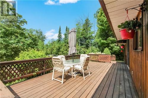 7 Lakeside Place, Sauble Beach, ON - Outdoor With Deck Patio Veranda With Exterior