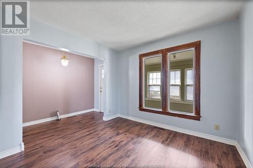 1394 Howard Avenue, Windsor, ON - Indoor Photo Showing Other Room