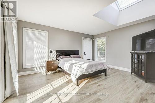 70 Dunstall Cres, Toronto, ON - Indoor Photo Showing Bedroom