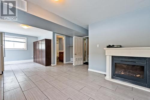 5508 Lombardy Lane, Osoyoos, BC - Indoor Photo Showing Living Room With Fireplace