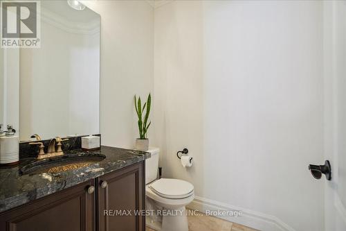 15 Monterey Court, Whitby, ON - Indoor Photo Showing Bathroom