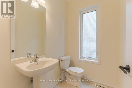 233 Flavelle Way, Peterborough, ON - Indoor Photo Showing Bathroom