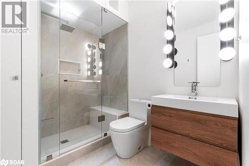 16 Bayswater Road, Quinte West, ON - Indoor Photo Showing Bathroom