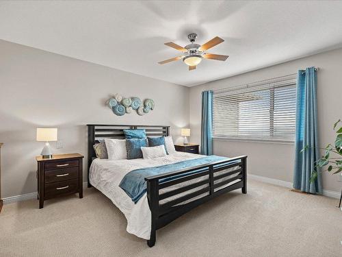 3712 Sunset Ranch Drive, Kelowna, BC - Indoor Photo Showing Bedroom