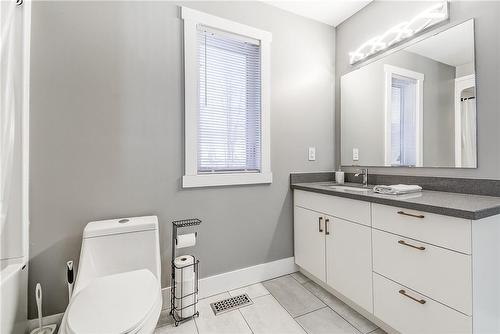 74362 Driftwood Drive, Bayfield, ON - Indoor Photo Showing Bathroom