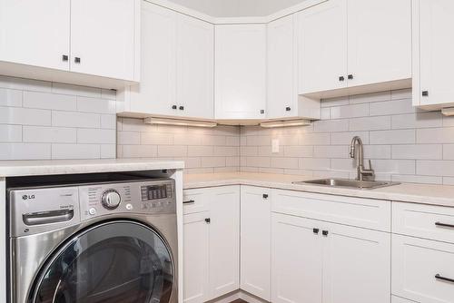 655 Taynton Drive, Invermere, BC - Indoor Photo Showing Laundry Room