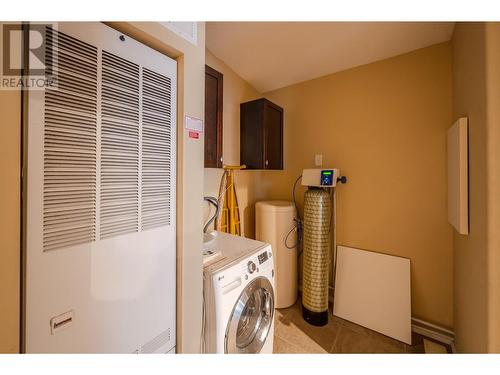 1302 Cedar Street Unit# 7, Okanagan Falls, BC - Indoor Photo Showing Laundry Room