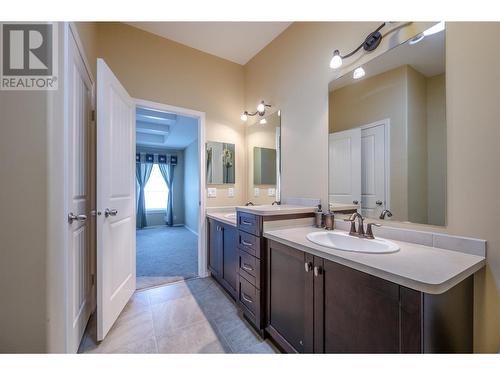 1302 Cedar Street Unit# 7, Okanagan Falls, BC - Indoor Photo Showing Bathroom