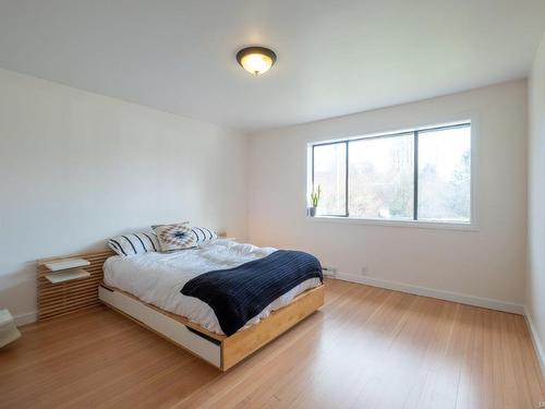 401 Hamilton Ave, Nanaimo, BC - Indoor Photo Showing Bedroom