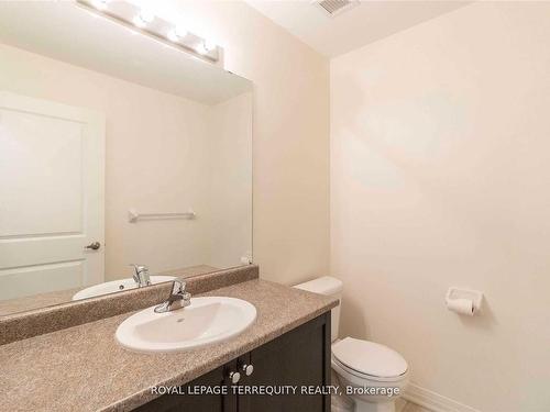 111-70 Shipway Ave, Clarington, ON - Indoor Photo Showing Bathroom