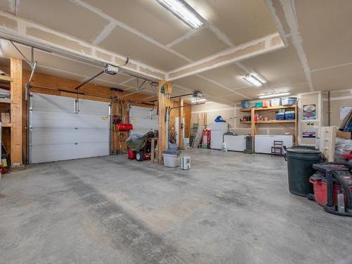 661 Lagoon Court Road, Clinton, BC - Indoor Photo Showing Garage