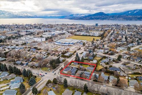 1190 Raymer Avenue, Kelowna, BC 