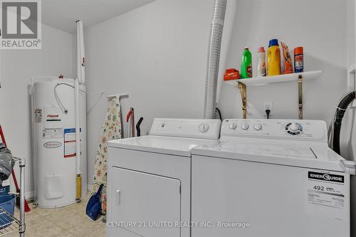 211 - 8 Huron Street, Kawartha Lakes, ON - Indoor Photo Showing Laundry Room