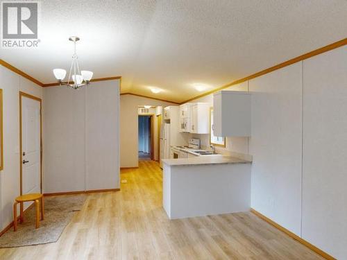 38-6263 Lund Street, Powell River, BC - Indoor Photo Showing Kitchen
