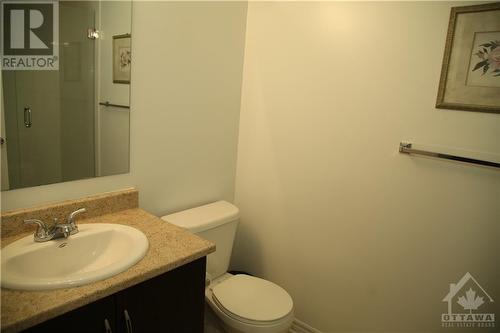 334 Everest Private Unit#A, Ottawa, ON - Indoor Photo Showing Bathroom