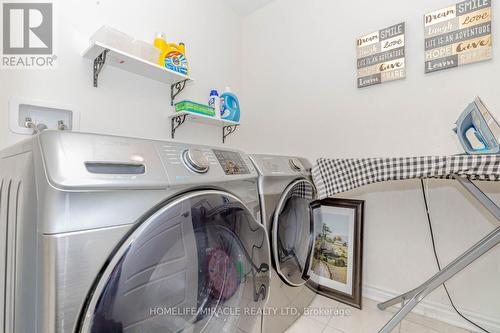 523 Equestrian Way, Cambridge, ON - Indoor Photo Showing Laundry Room