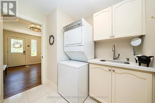 746 Sedore Avenue, Georgina, ON - Indoor Photo Showing Laundry Room