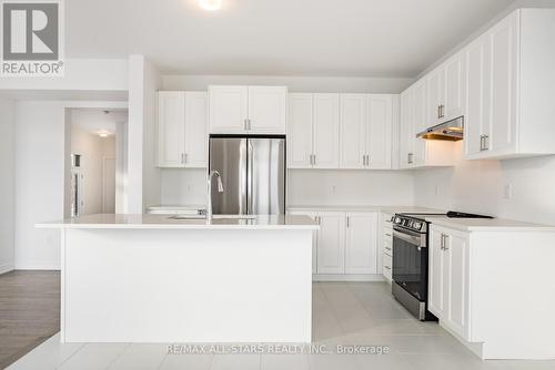 91 Thicketwood Avenue, Barrie, ON - Indoor Photo Showing Kitchen With Stainless Steel Kitchen