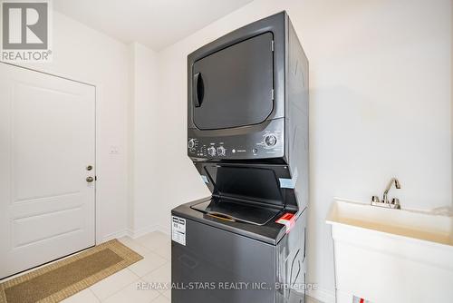 91 Thicketwood Avenue, Barrie, ON - Indoor Photo Showing Laundry Room