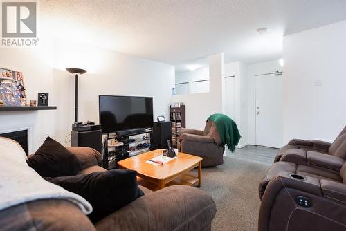 220 3033 Ospika Boulevard, Prince George, BC - Indoor Photo Showing Living Room