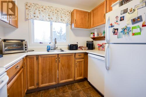 220 3033 Ospika Boulevard, Prince George, BC - Indoor Photo Showing Kitchen