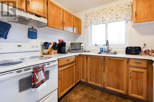 220 3033 Ospika Boulevard, Prince George, BC - Indoor Photo Showing Kitchen