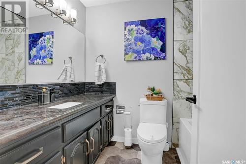 3407 Olive Grove, Regina, SK - Indoor Photo Showing Bathroom