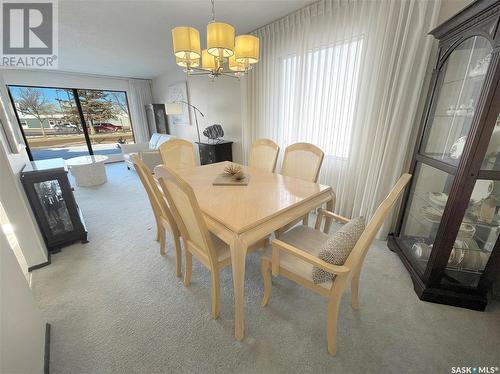 120 Hayes Drive, Swift Current, SK - Indoor Photo Showing Dining Room