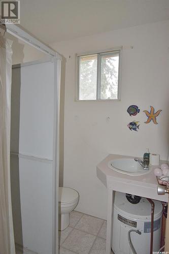 13 6Th Street, Emma Lake, SK - Indoor Photo Showing Bathroom