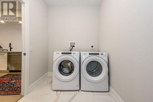 #203 -71 Wyndham St S, Guelph, ON - Indoor Photo Showing Laundry Room