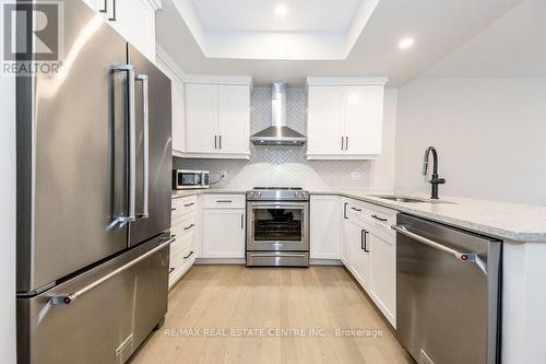 #203 -71 Wyndham St S, Guelph, ON - Indoor Photo Showing Kitchen With Upgraded Kitchen