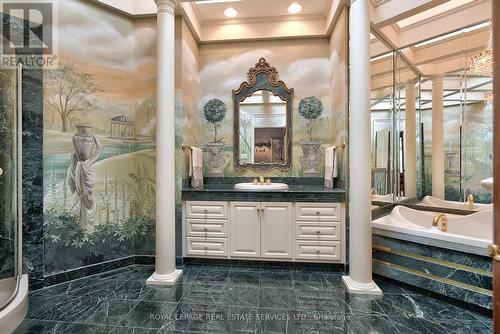 1767 Heather Hills Dr, Burlington, ON - Indoor Photo Showing Bathroom