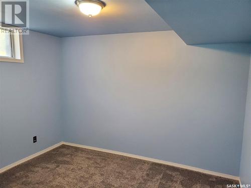 105 3Rd Street N, Cabri, SK - Indoor Photo Showing Other Room