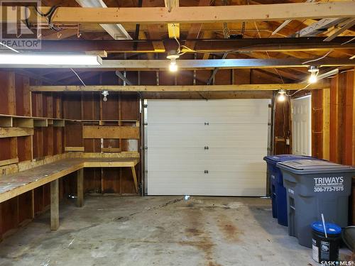 105 3Rd Street N, Cabri, SK - Indoor Photo Showing Garage
