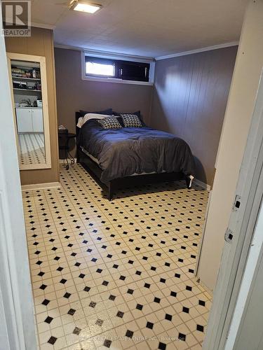 1199 Sixth Line, Oakville, ON - Indoor Photo Showing Bedroom