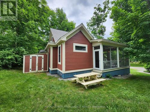 16 Pine Forest Lane, Prince Edward County, ON 