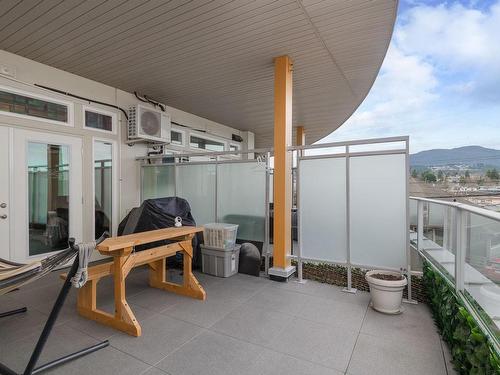 303-10 Chapel St, Nanaimo, BC - Outdoor With Balcony With Exterior